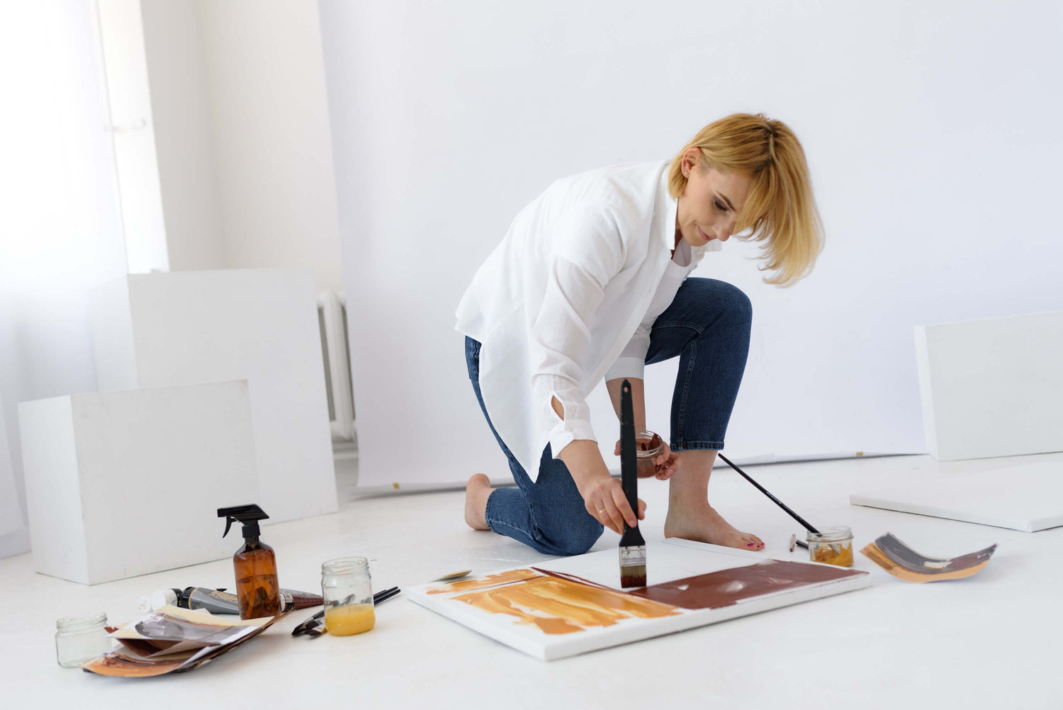 contemporary artists malerei modern abstraction abstraktemalere abstract painter Laura Treimane Saulaja art piece with artist fine art one-of-a-kind artwork one-of-a-kind artwork emerging artists new painting new painter artiste femme modern women artists